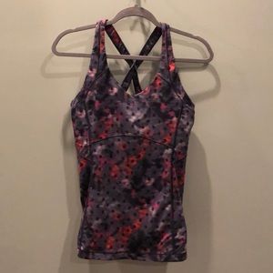 Lululemon athletic top
